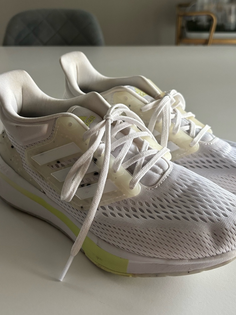 Women Adidas Running Shoes White EQ21 Size 8.5